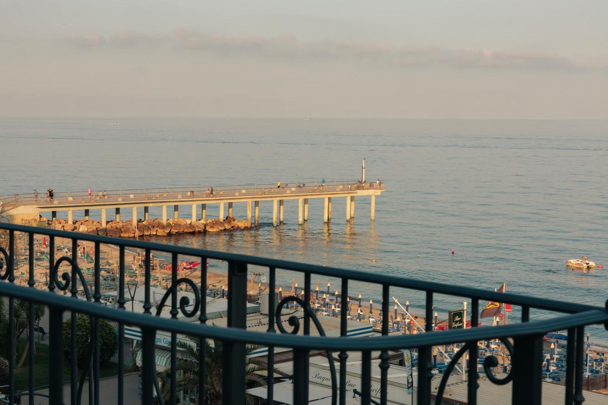 A'Mare Boutique Hotel & Spa Pietra Ligure Exteriér fotografie
